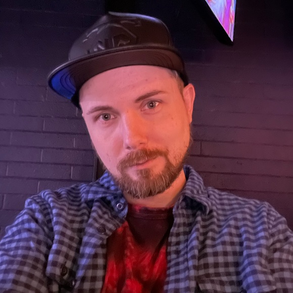 Meet your Posher, Josh - Picture 4 of 4